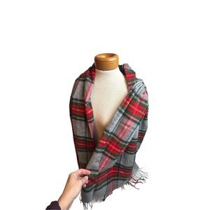 Eco Cashmink gray and red scarf